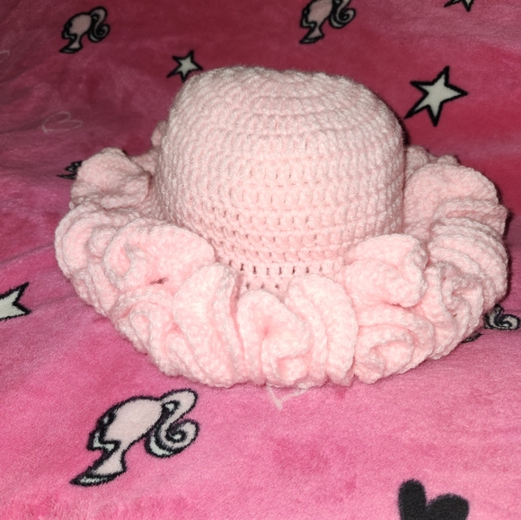 Crochet Rufflehats - Picture 5 of 10